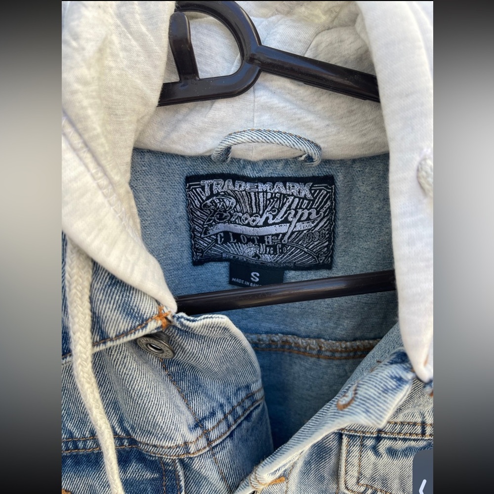 Men’s Jean Jacket - Picture 2 of 5